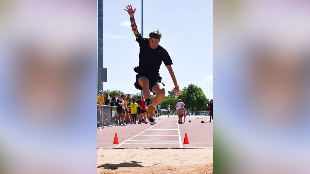 Callum Ryan gave this effort everything he had at the recent Dubbo College Senior Campus Athletics Carnival. Picture supplied