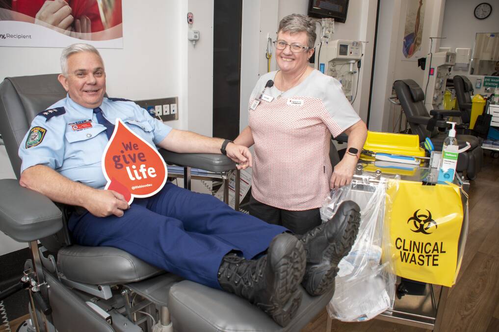 Superintendent William Russell with Kendy Thomas Enrolled Nurse Dubbo Blood Bank. Picture Belinda Soole 