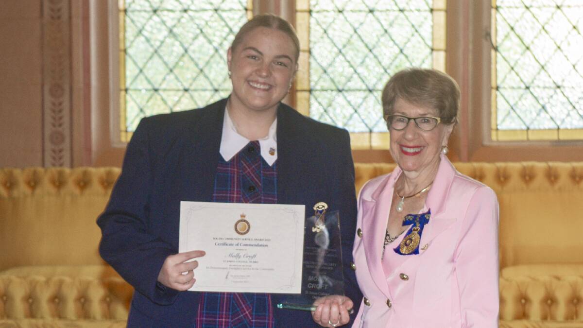 Molly Croft receives the Youth Community Service Award from NSW governor, Margaret Beazley. Picture supplied