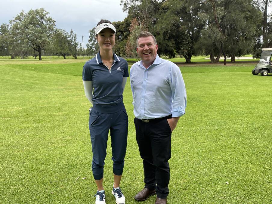 Member for the Dubbo electorate Dugald Saunders and Australian professional golfer Grace Kim. Picture supplied.
