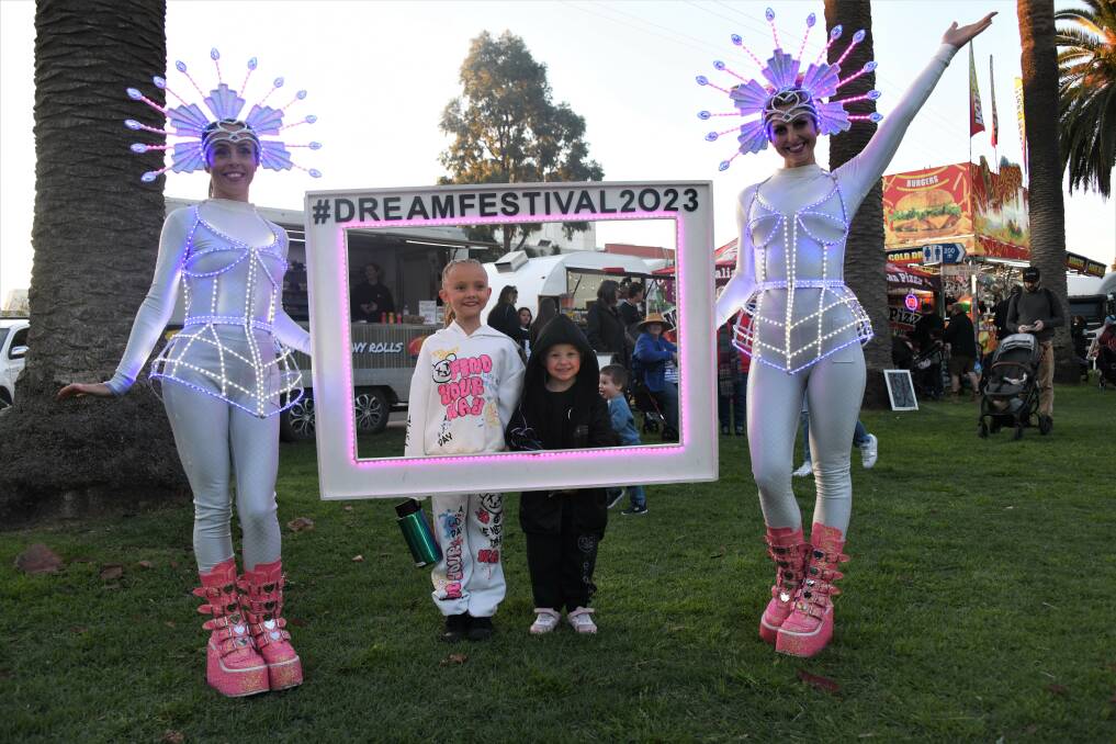 Ashton Kelly and Trixie Smith with the LED dancers at the 2023 DREAM Festival. Picture by Amy McIntyre